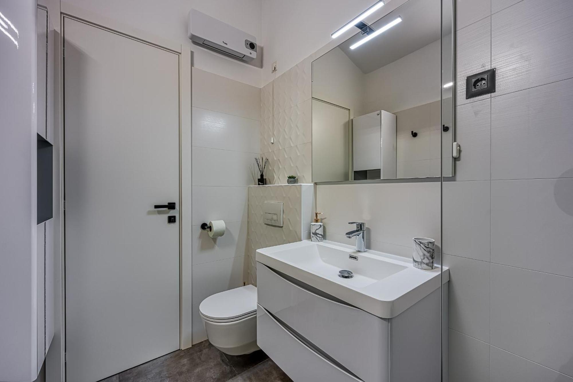 Sara Luxury In Center Appartement Poreč