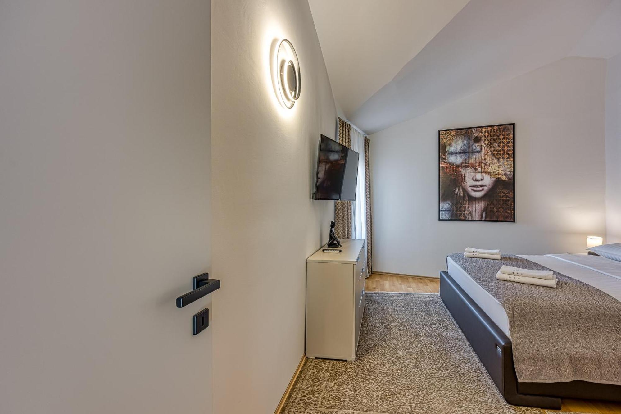 Sara Luxury In Center Appartement